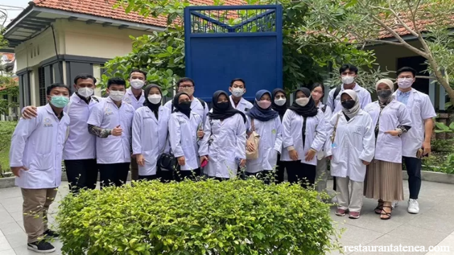 Beberapa Universitas Kedokteran di Padang Dan Sumtara